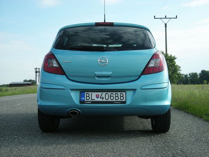 opel-corsa-dscn4815xg.jpg