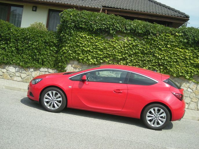 opel-gtc6993g.jpg