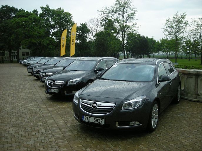 opel-insignia-biturbo-6509g.jpg