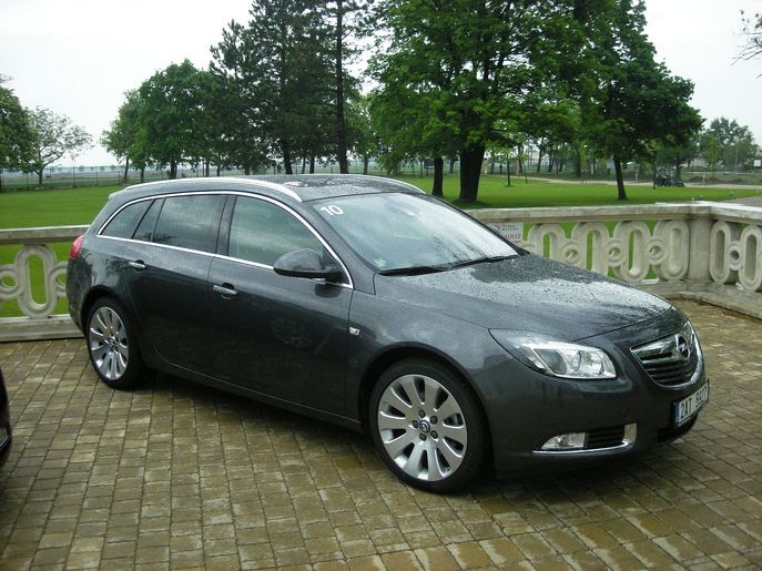 opel-insignia-biturbo-6510g.jpg