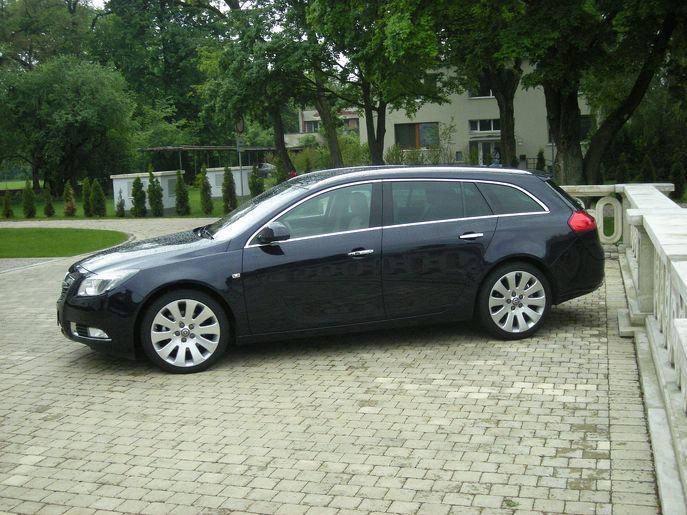 opel-insignia-biturbo-6518g.jpg