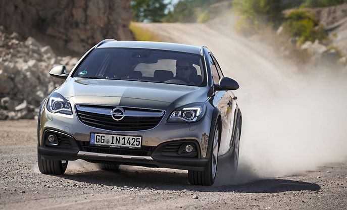 opel-insignia-country-a287544g.jpg