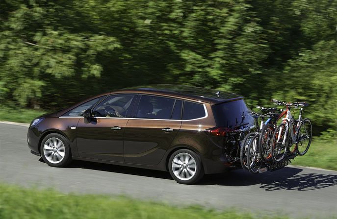 opel-zafira-tourer071-g.jpg