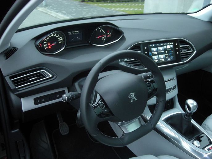 peugeot-308-allure8790-g.jpg