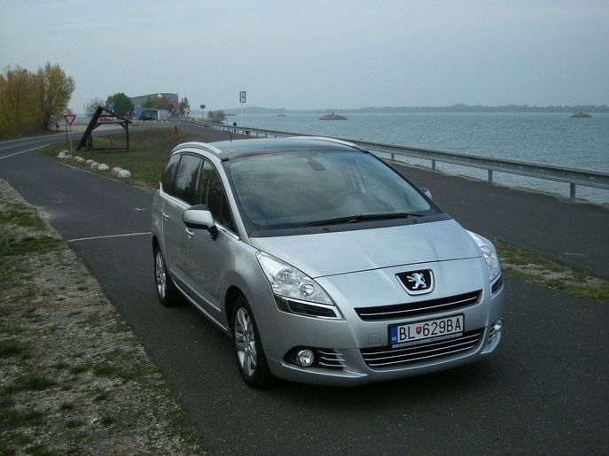 peugeot-5008n5846g.jpg