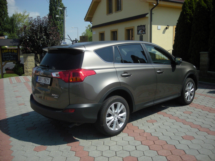 rav4-2013-n8382g.jpg