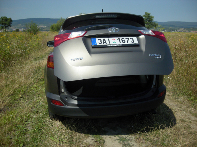 rav4-2013-n8392g.jpg