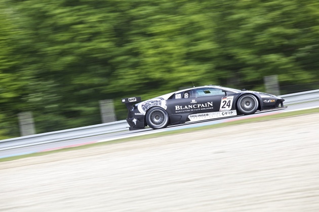 reiter-lamborghini-no-24-brno.jpeg