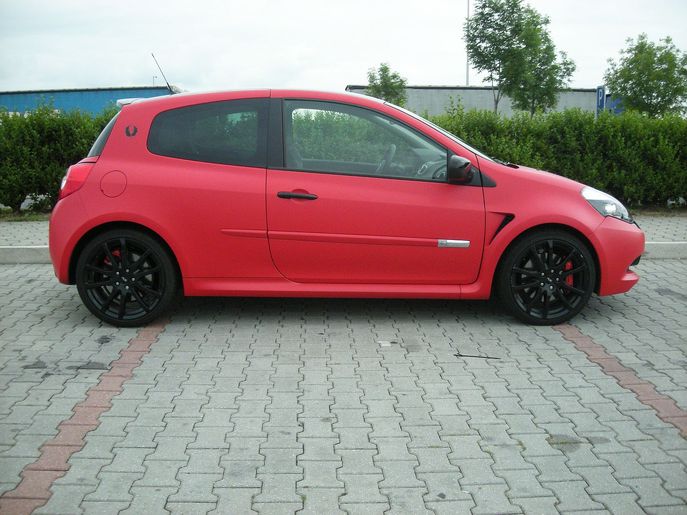 ren-clio-rs6633g.jpg