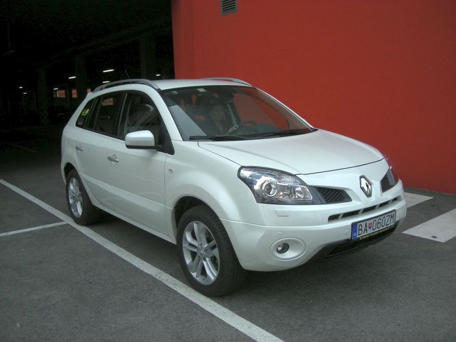 ren-koleos4592g.jpg