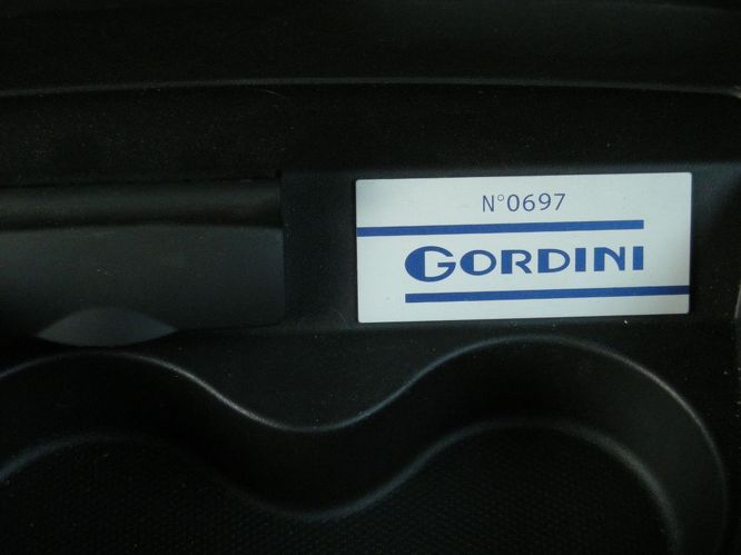 ren-twingo-gordini3578g.jpg