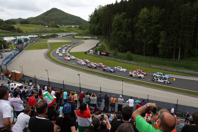 salzburgring-race1-start.jpg