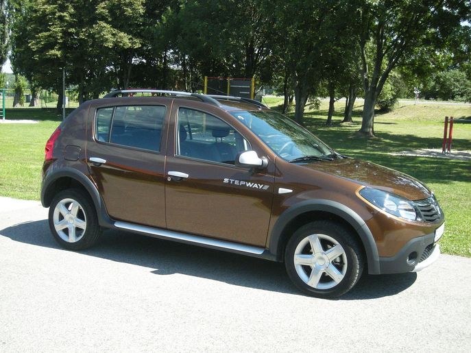 sandero-stepway6985g.jpg