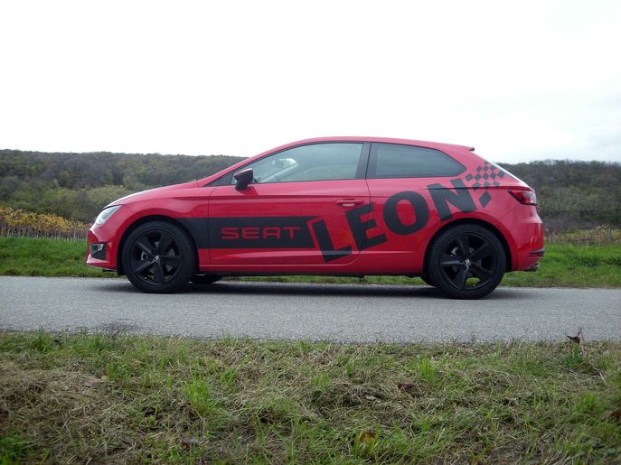 seat-leon8688g.jpg