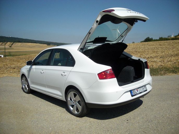 seat-test-toledo-8375g.jpg