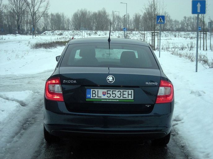 skoda-rapid-7526g.jpg