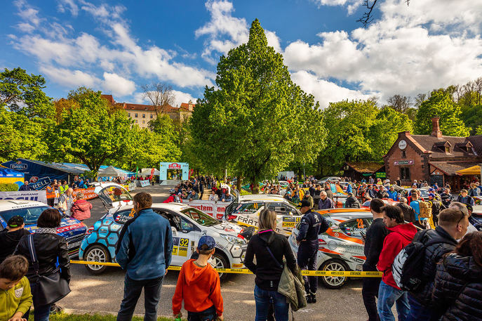 slavnostni-start-rallye-cesky-krumlov-v-roce-2019-libor-svacek.jpg