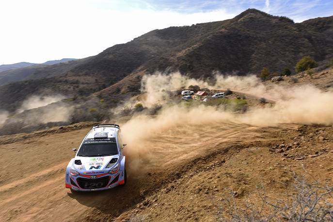 thierry-neuville-rally-mexico-2015.jpg