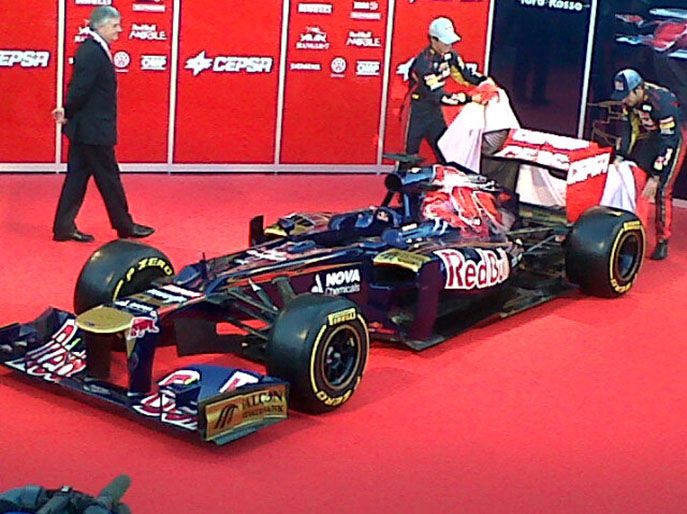 toro-rosso-str7b.jpg