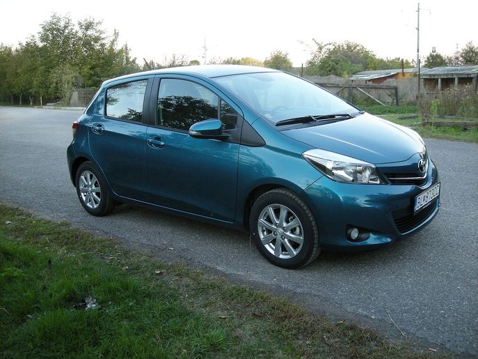 toy-yaris5779g.jpg