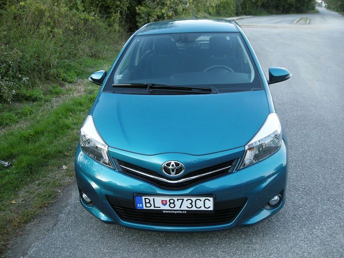 toy-yaris5783g.jpg