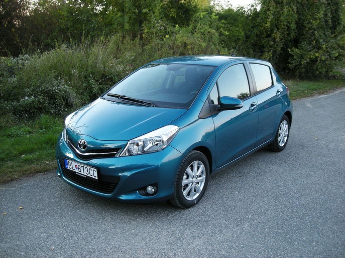 toy-yaris5785g.jpg