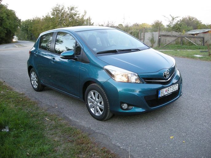 toy-yaris5790g.jpg