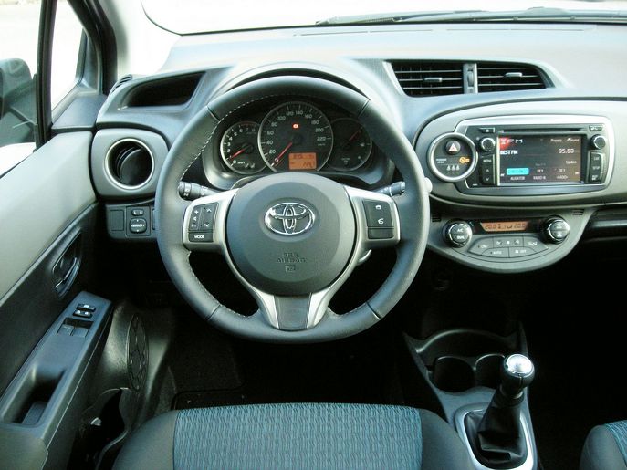 toy-yaris5792g.jpg