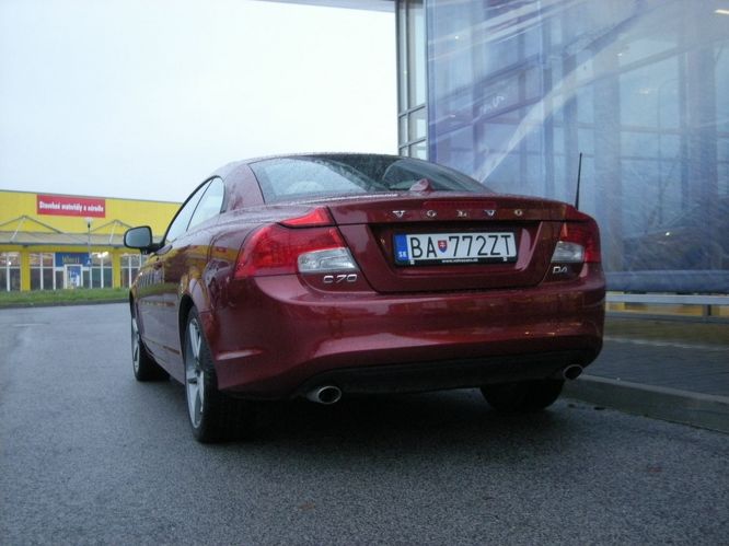 volvo-c70-3731g.jpg