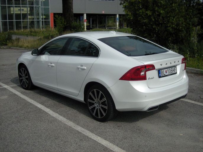 volvo-s60-d9519g.jpg