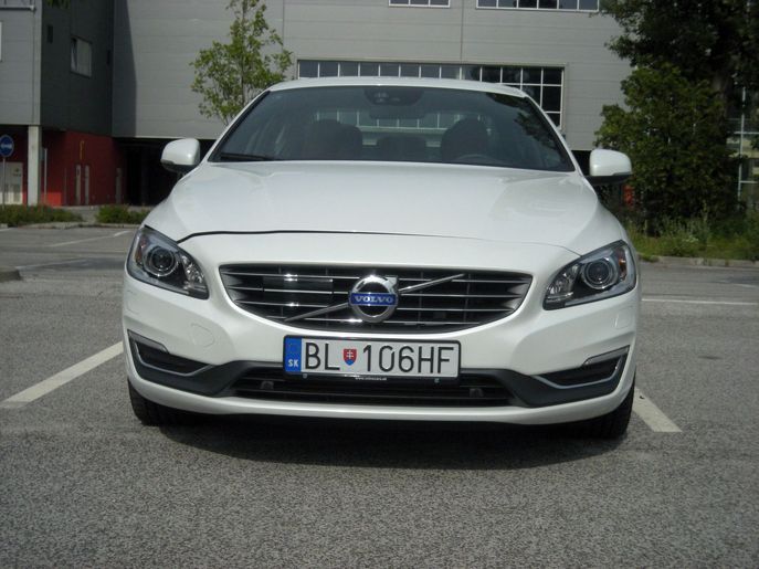 volvo-s60-d9526g.jpg