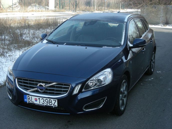 volvo-v60-ocean6122g.jpg