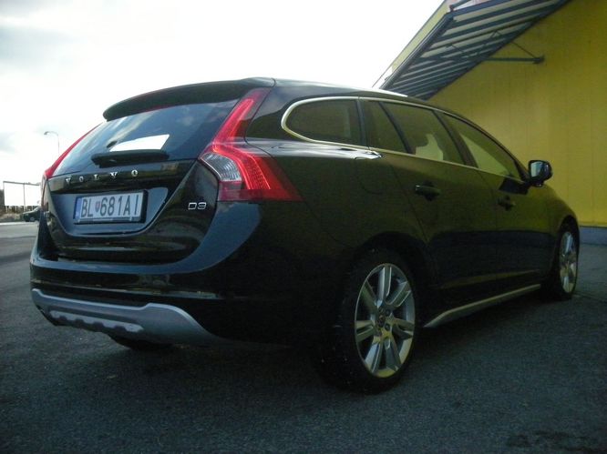 volvo-v60n3932g.jpg