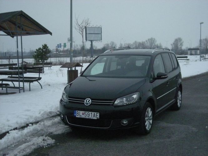 vw-touran3955g.jpg