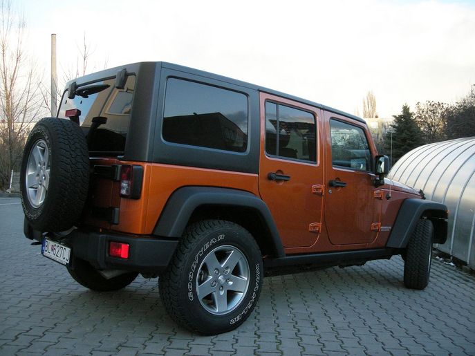 wrangler-rub6073g.jpg