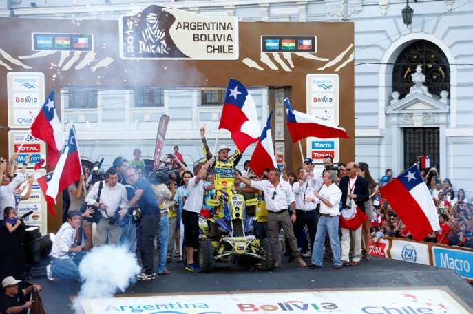 Foto: www.dakar.com;Kráľom triedy štvorkoliek sa stal Chiľan Ignacio Casale s quadom zn. Yamaha Raptor;