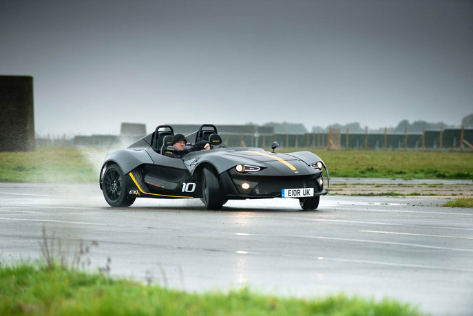 zenos-e10-r-04.jpg