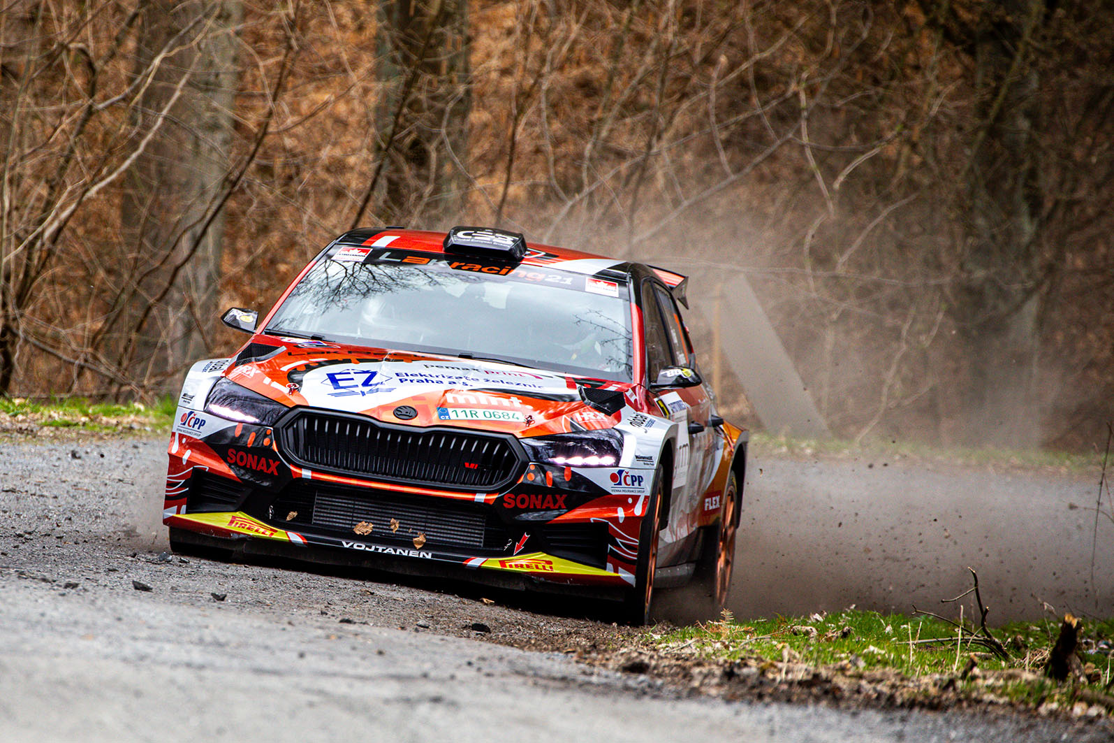 05-skoda-fabia-rs-rally2.jpg