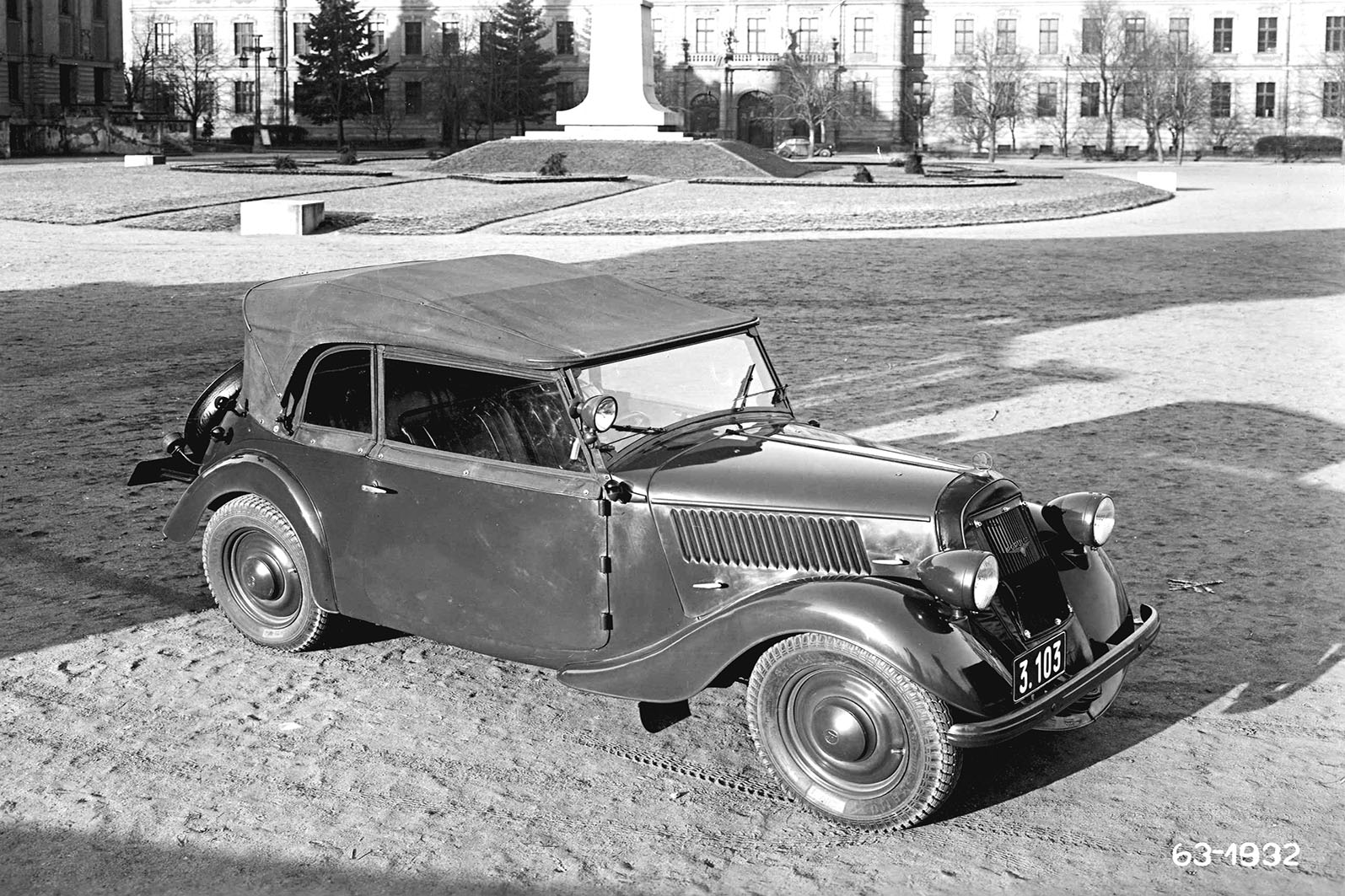 &Scaron;koda Popular