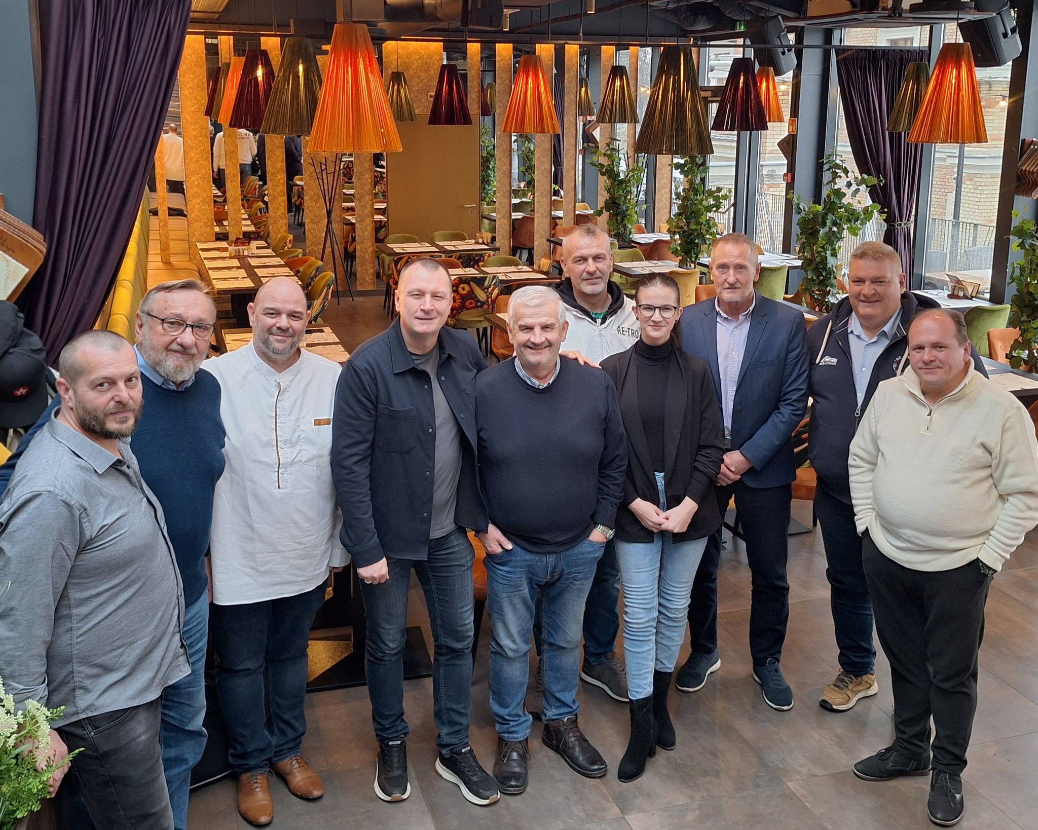 MNASZ; 625841507-1786576775599249-8784070713122684679-n.jpg