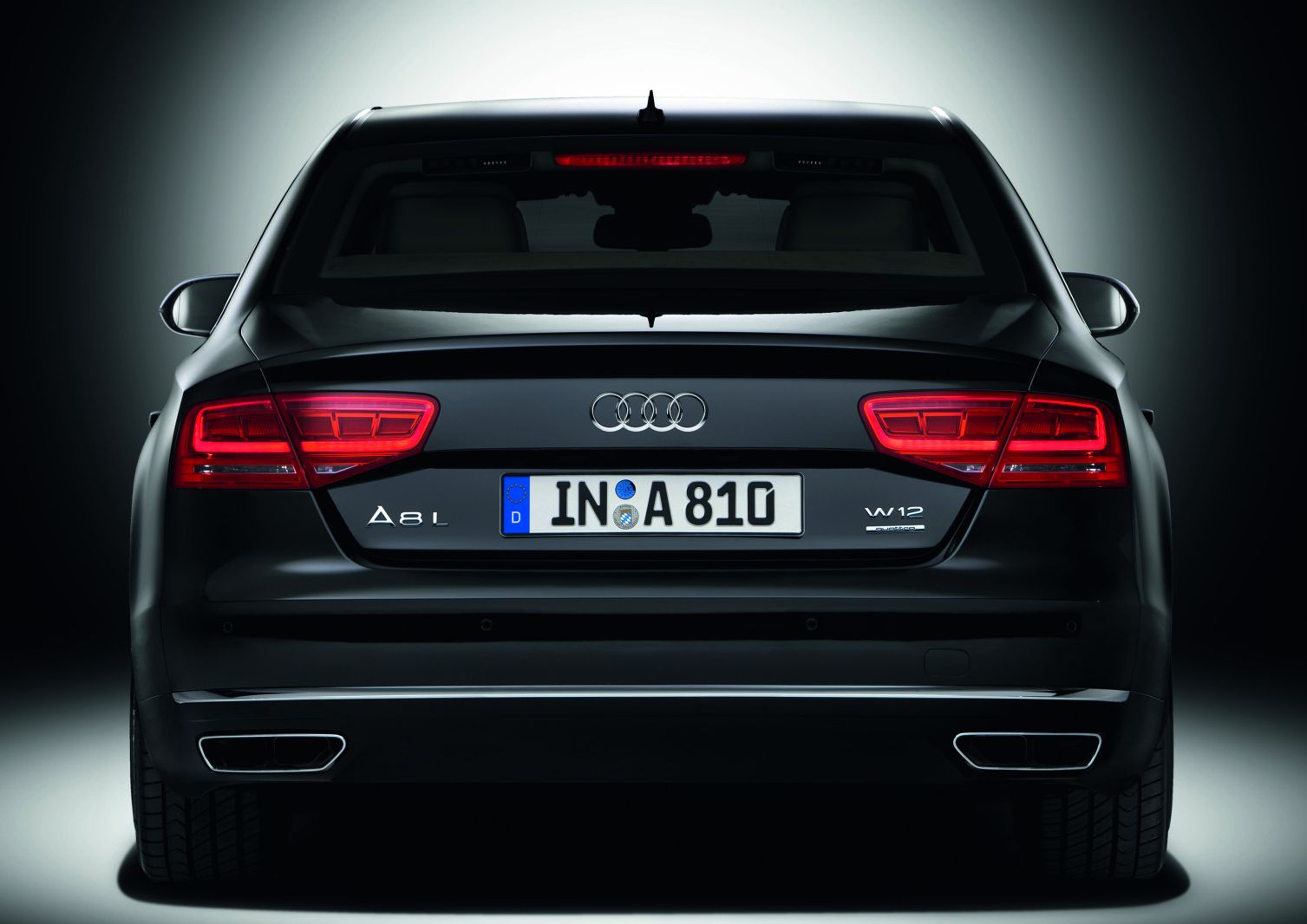 audi-a8l-110010-g.jpg