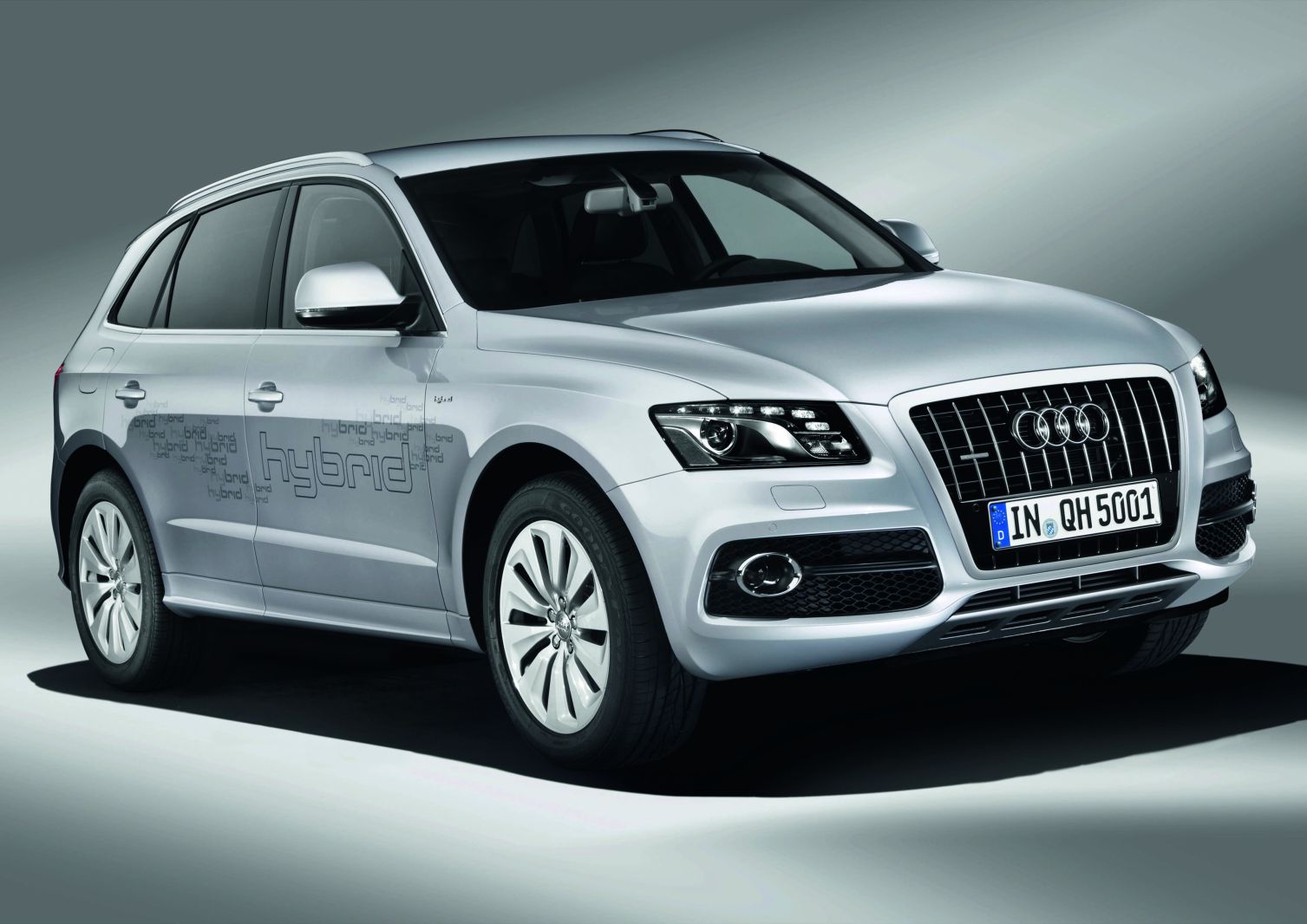 Audi; audi-q5h100007-g.jpg