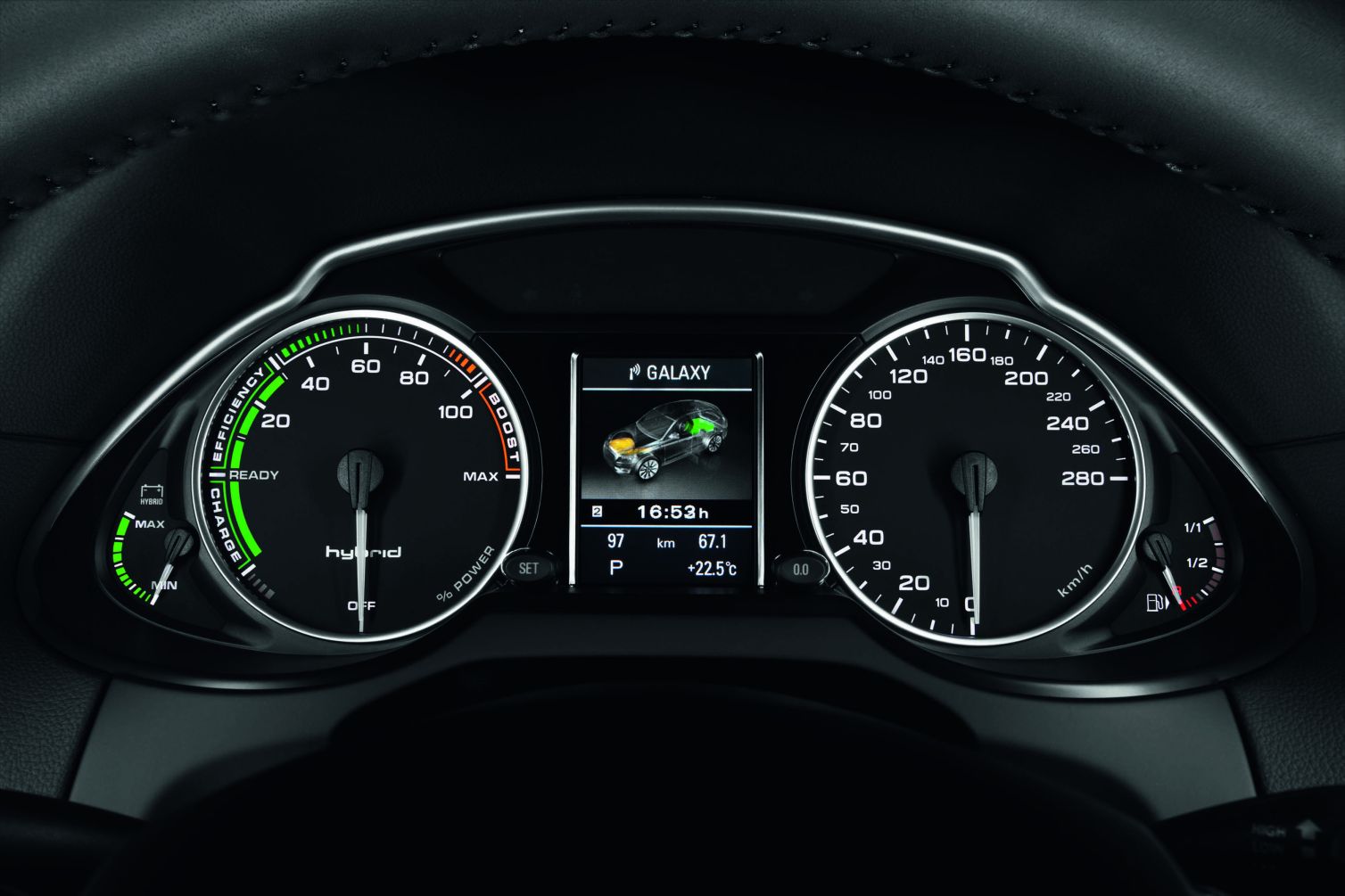 Audi; audi-q5h100016-g.jpg