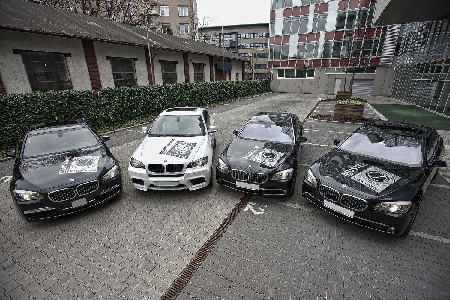 BMW;Kompletná "tenisová" zostava špičkových BMW. bmw-7-tennis-classicg.jpg