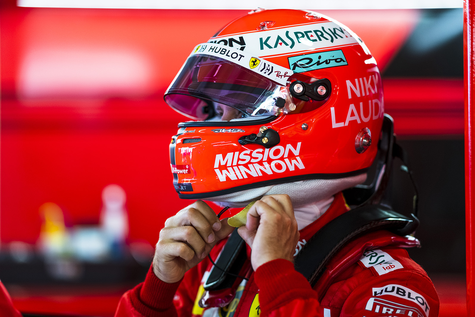 f190019.jpg