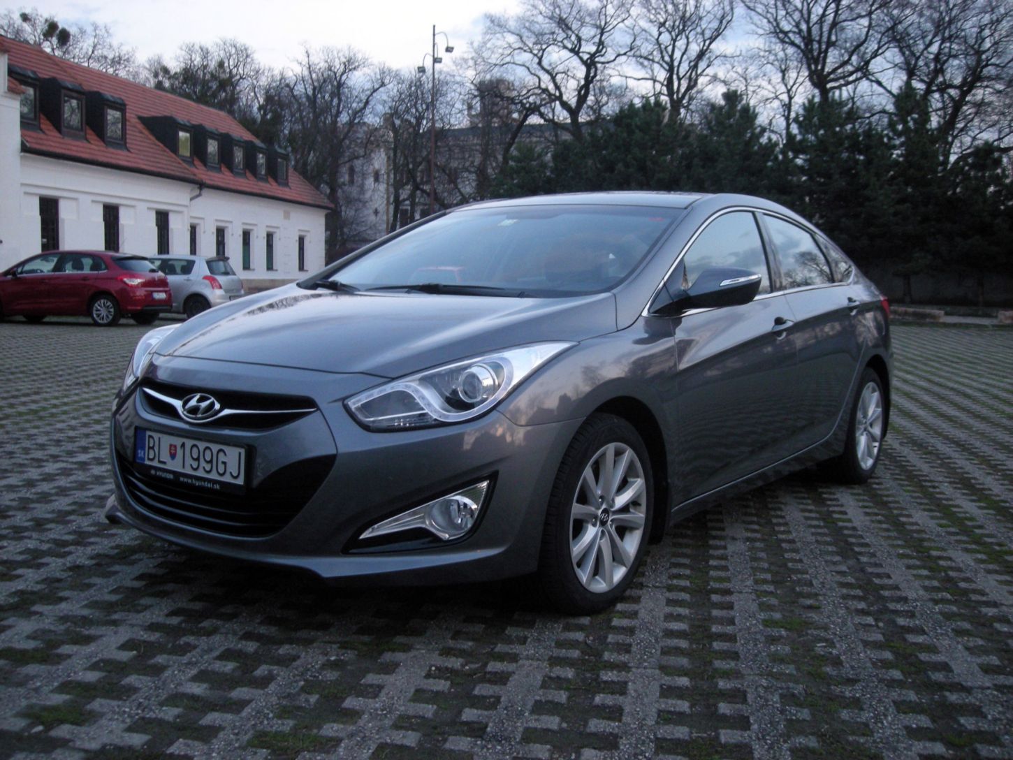 hyundai-i40-sedan-9029g.jpg
