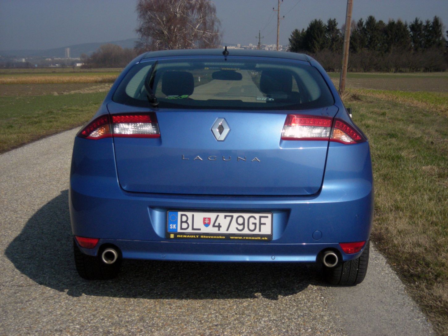 Ivan Václavík; laguna-gt8964gg.jpg