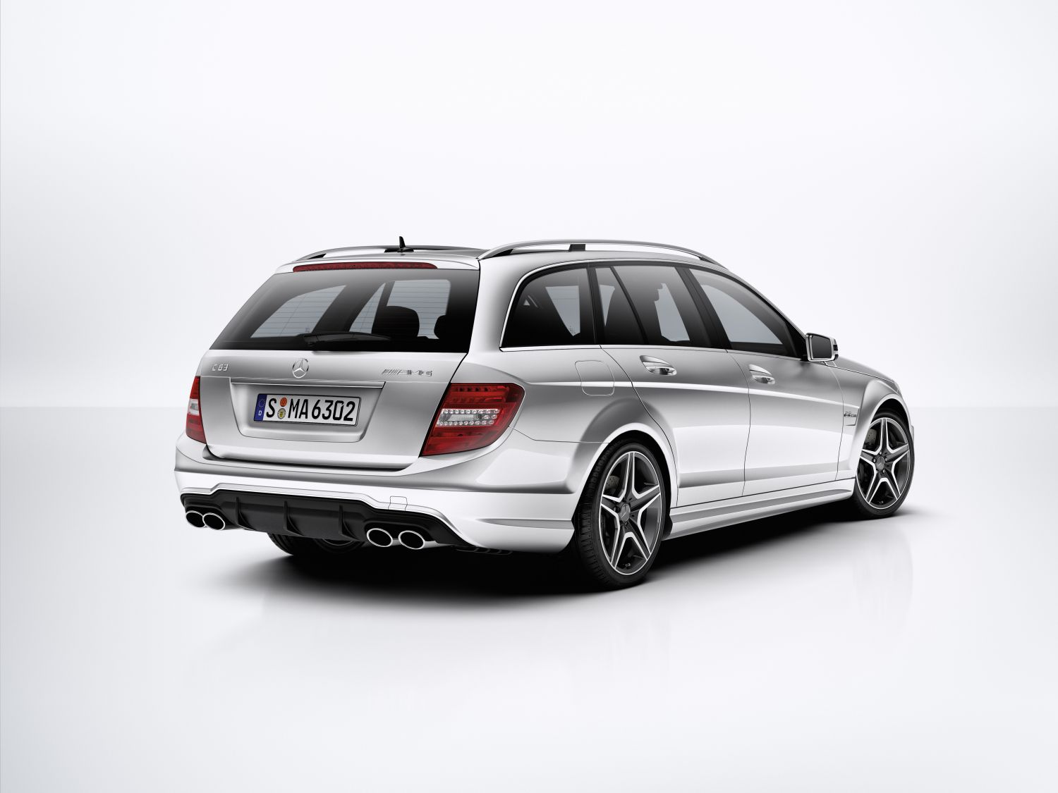 merc-c63-amg-5571g.jpg