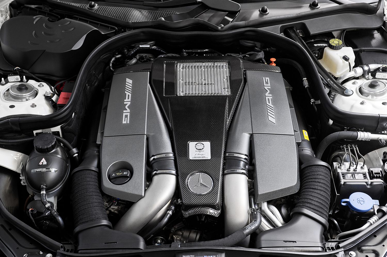 merc-e63-amg-5885g.jpg