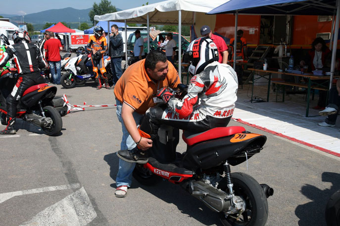 mmsr-scooter-2011n-11.jpg